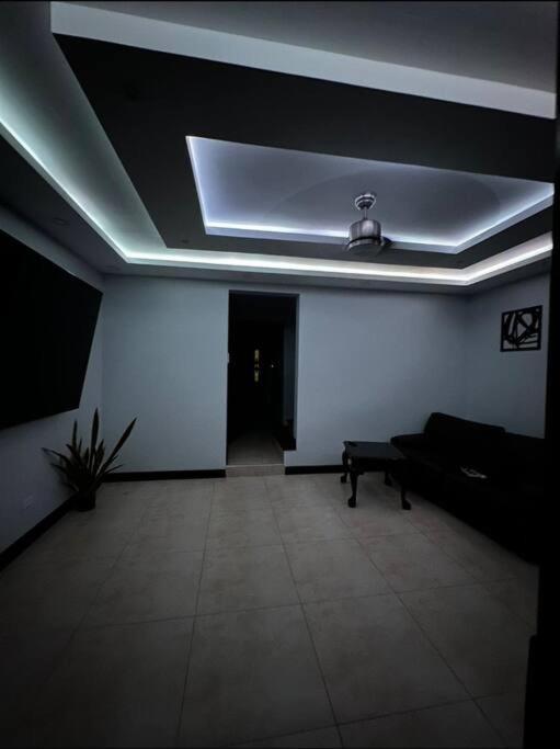 Apartamento The Jewel Kingston Exterior foto