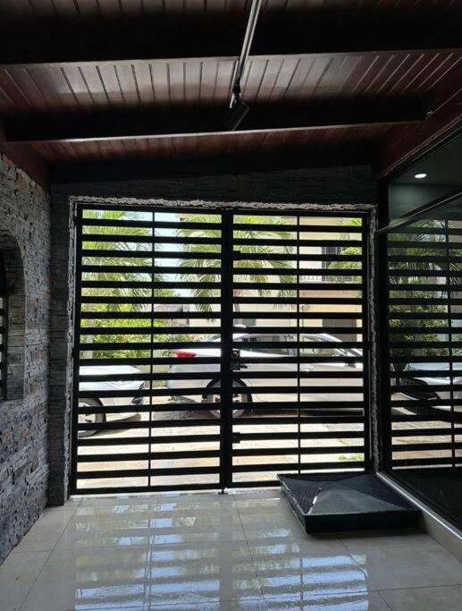 Apartamento The Jewel Kingston Exterior foto