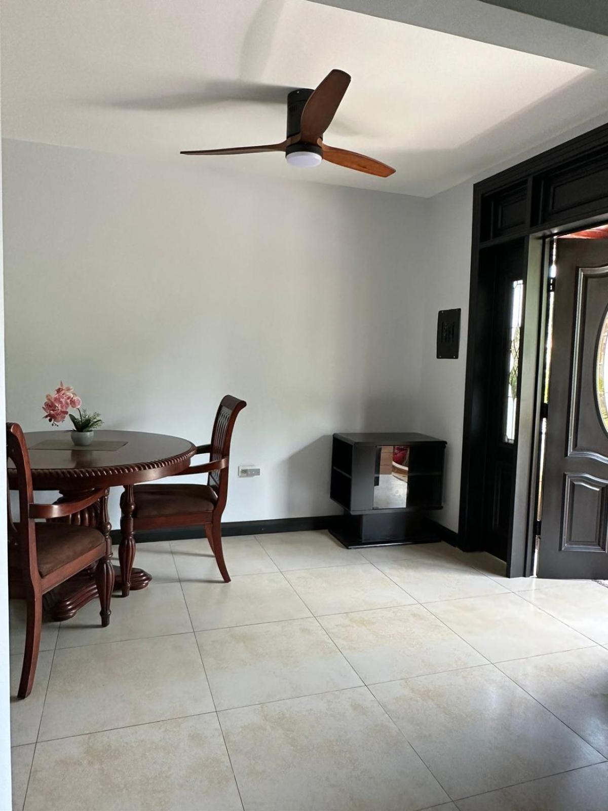 Apartamento The Jewel Kingston Exterior foto